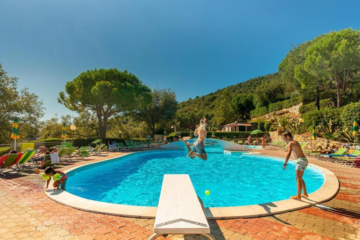 Villino Garden & Pool Hotel Marina dʼMarina dʼAndora Kültér fotó