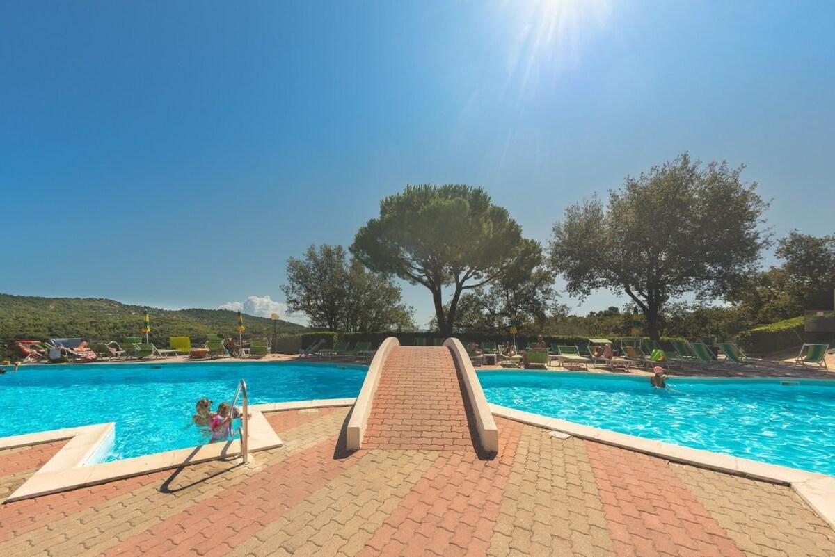 Villino Garden & Pool Hotel Marina dʼMarina dʼAndora Kültér fotó